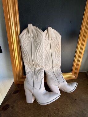 Steve Madden Cream Over-the-Knee Western Block Heel Boots